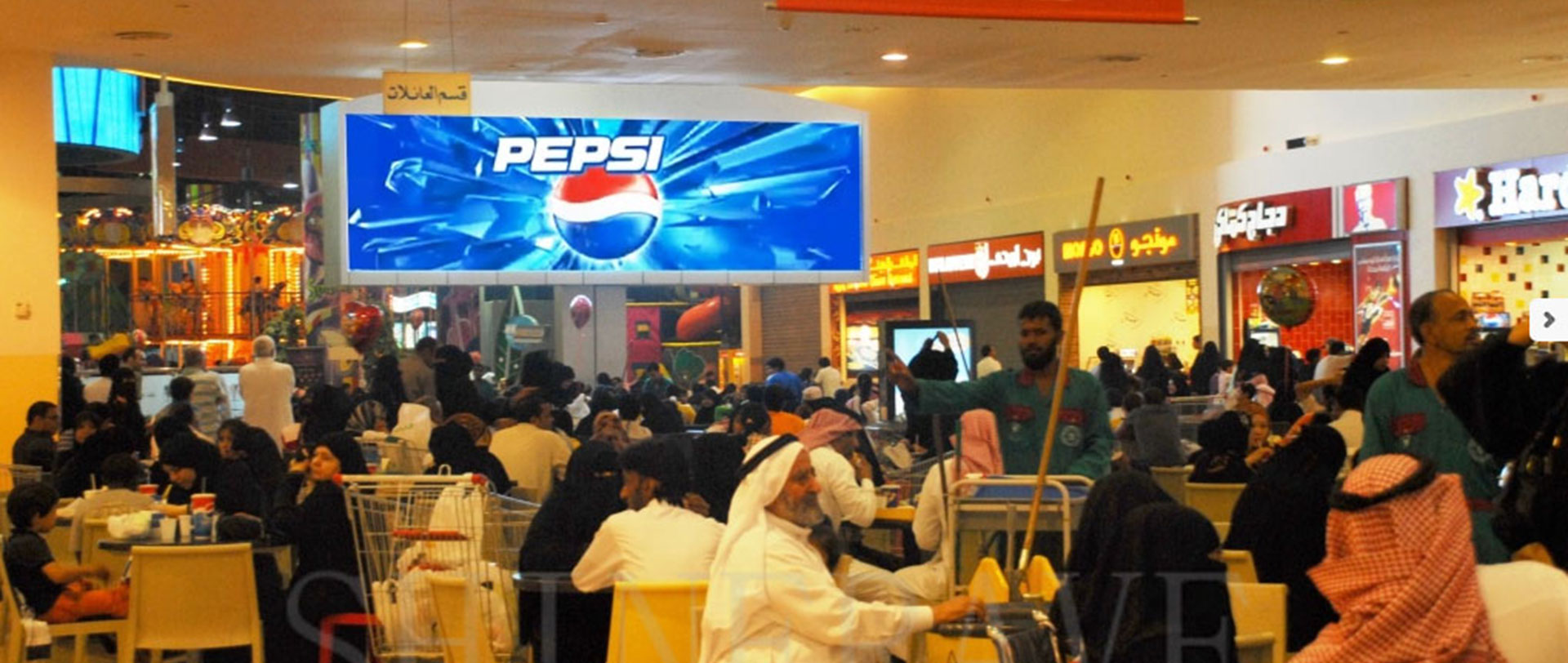 Saudi Jeddah Aziz Shopping Mall Led screen for KFC ID series P6/P7.62/P10